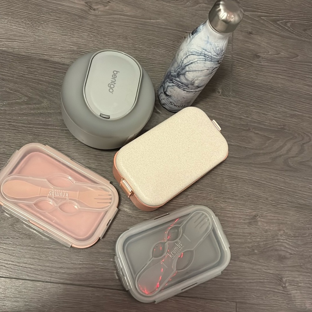 Grey/Pink Kitchen Bundle 5 Pieces $20